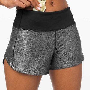 Women's Lululemon Speed Up Short (4") Foil Size 6
